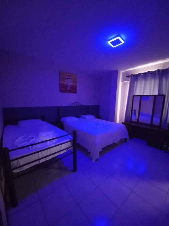 Hostal Ibiza Santa Cruz de La Sierra Esterno foto